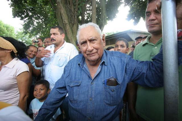 Venezuelans Remain Complacent While Dictatorship Continues Unchecked and Responses Lack Unity and Strategy