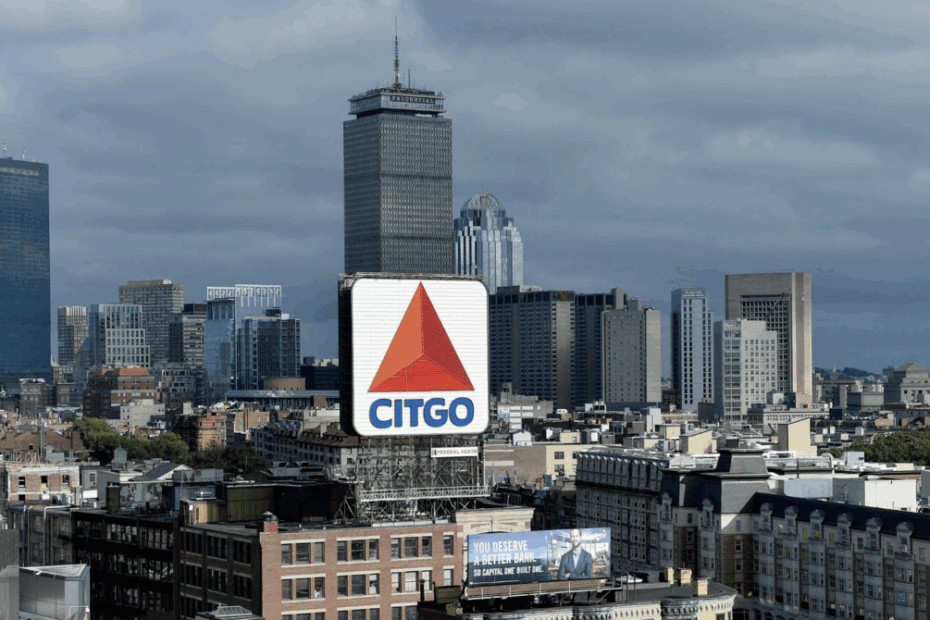 Federal Judge Greenlights Elliott's $5.9 Billion Takeover Bid for PDV Holding in Controversial CITGO Battle