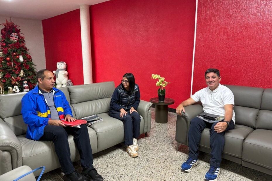 Maduro's Government Launches Controversial Air Mobility Plan Amid U.S. Blockade Threats