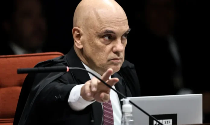 Million-Dollar Contracts of Banco Master Expose Troubling Ties Surrounding Alexandre de Moraes