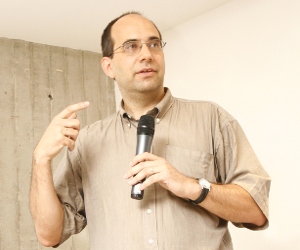 Gregory Wilpert’s Delayed Disclosure Reveals Unwavering Ties to Chavez Regime